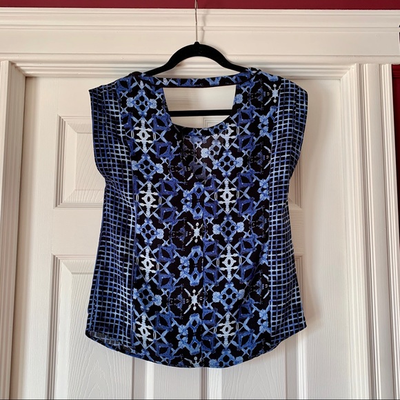Floral Cutout Boxy Top, blue, size extra small - Picture 3 of 5